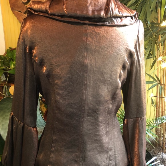 Top - Picture 4 of 5